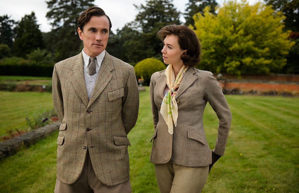 Peter Townsend and Princess Margaret, played by Ben Miles and Vanessa Kirby.