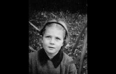 Vanessa Redgrave herself as an evacuee during WW2.