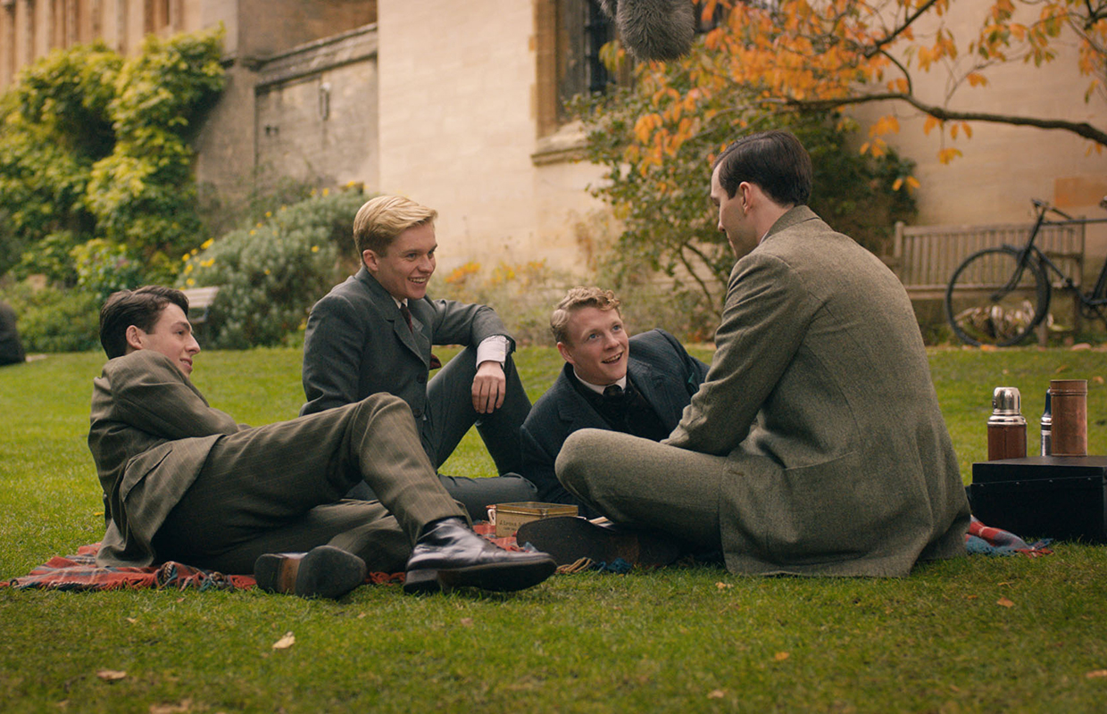 The four friends swear fellowship to each other.