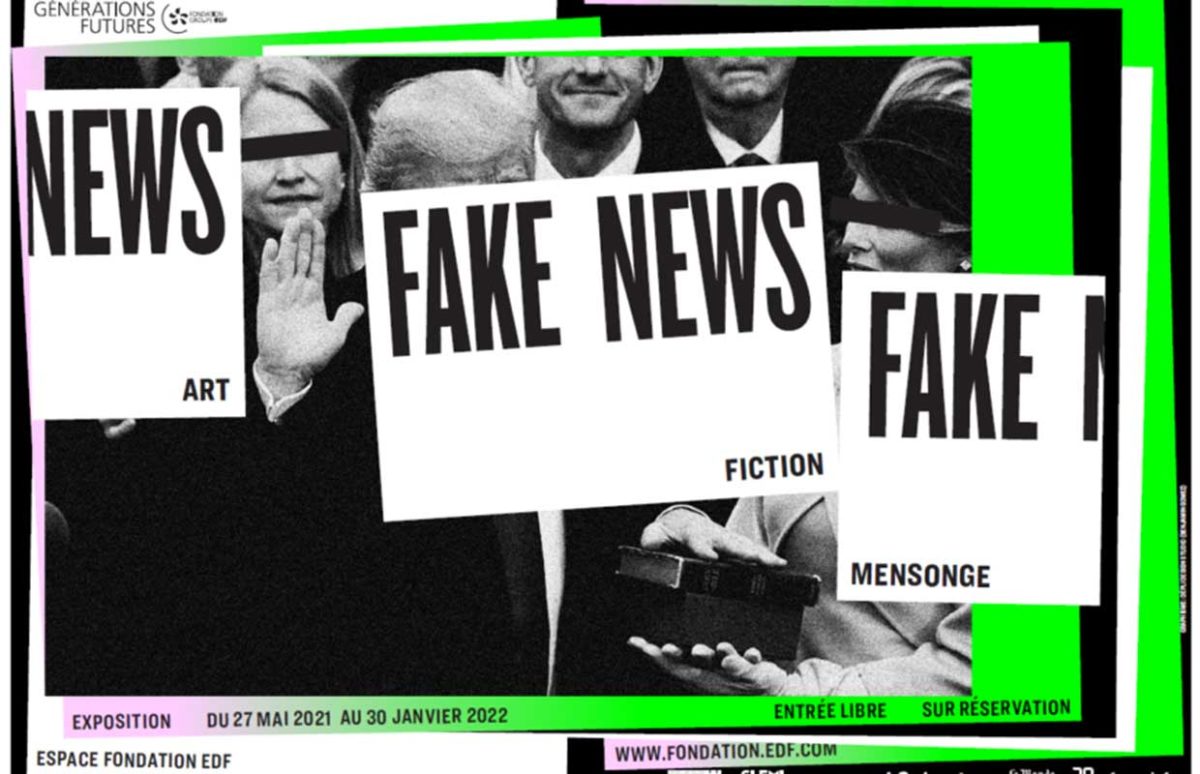 A photo montage with placards saying Fake News, fiction, mensonge in front of a photo of Donald Trump taking an oath.
