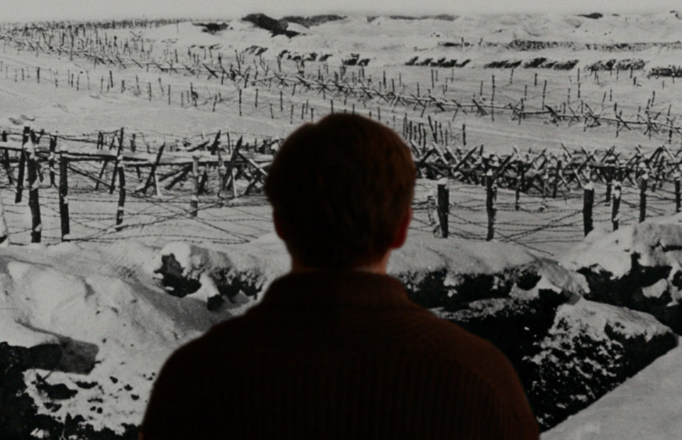Jack Lowden as Siegfried Sassoon.