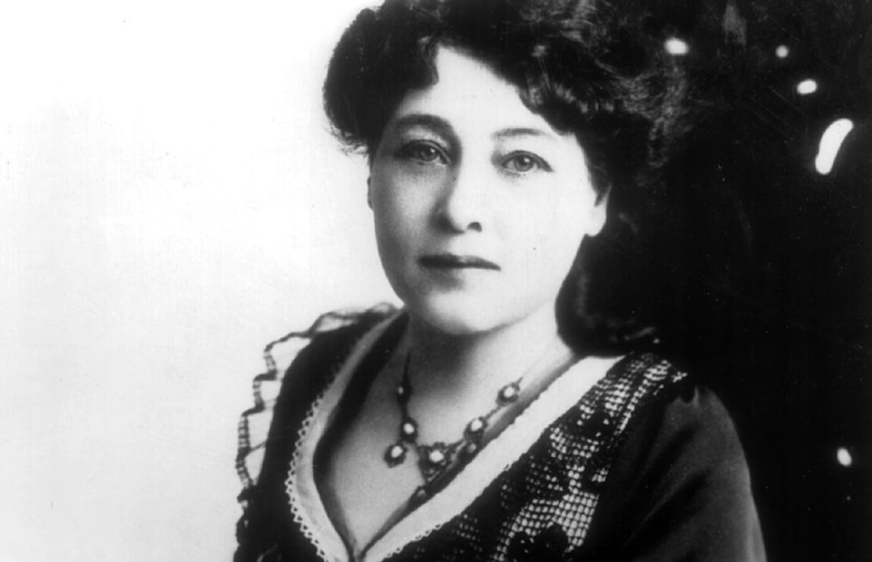 Black-and-white photographic portrait of Alice Guy.